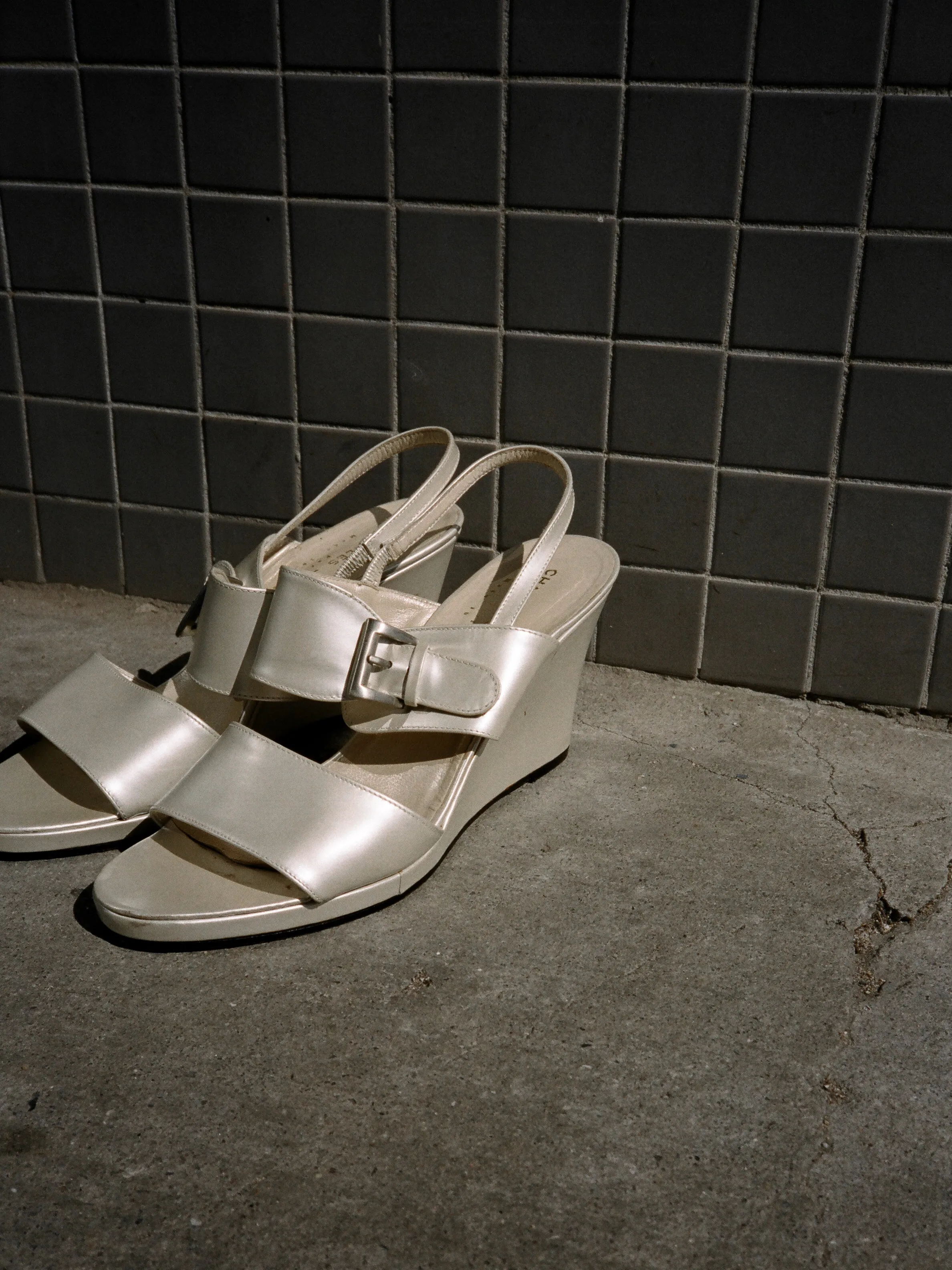 Charles Jourdan Pearl Wedge Sandals (8.5)