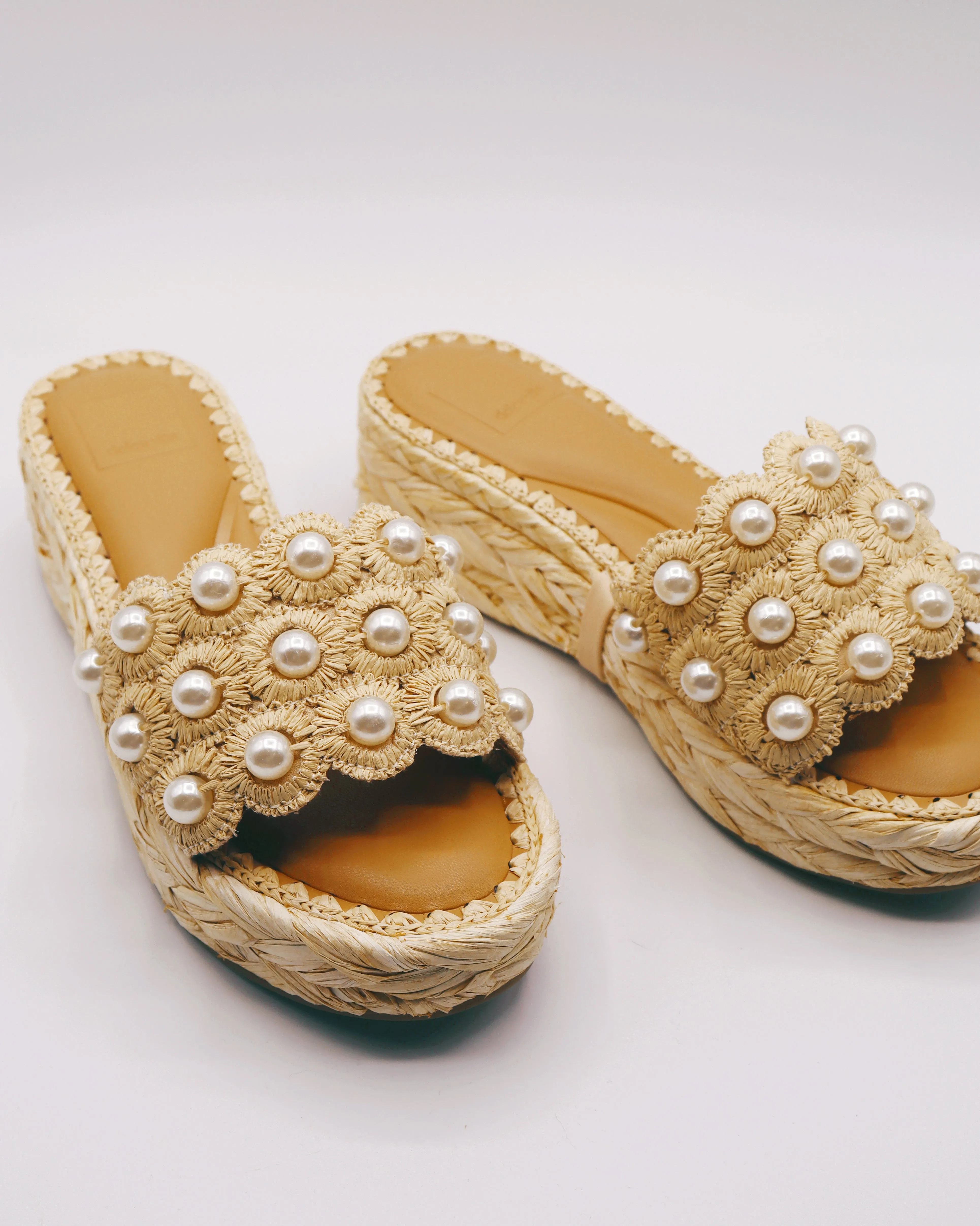 DOLCE VITA | Caper Pearl Raffia Platform Wedge Sandal