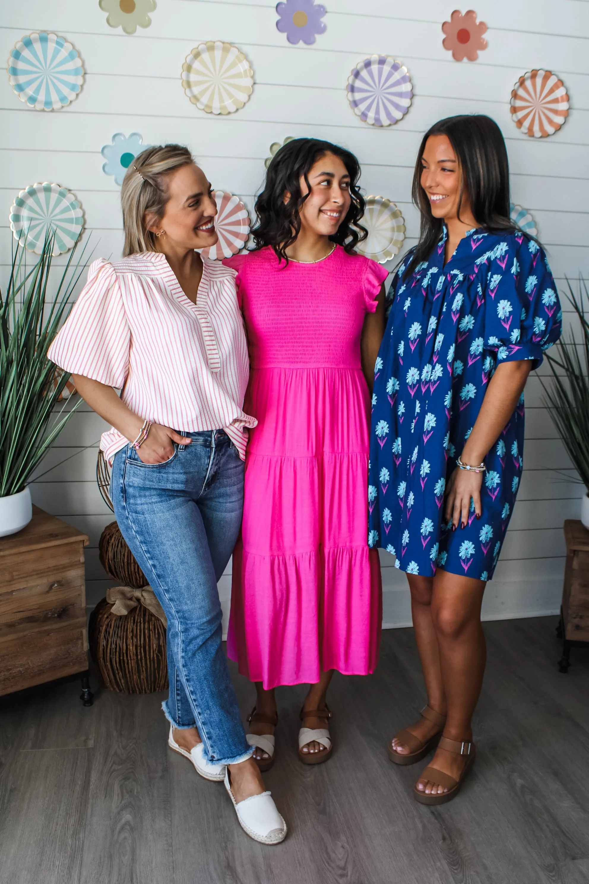 Field Of Daisies • Navy Floral