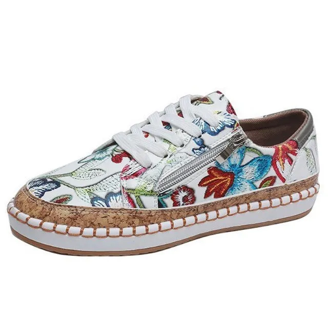 Flower print easygoing shoes for ladies