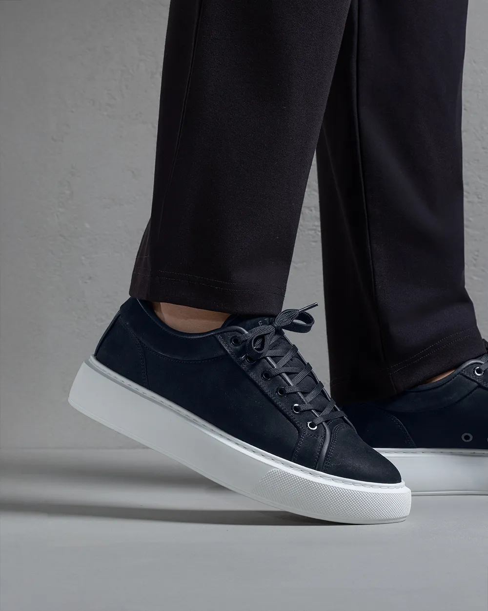 LT 01 Shades Platform Blueberry