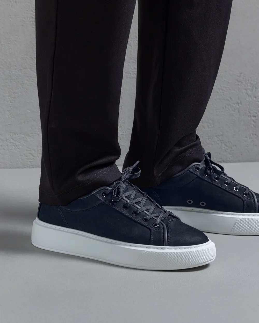 LT 01 Shades Platform Blueberry