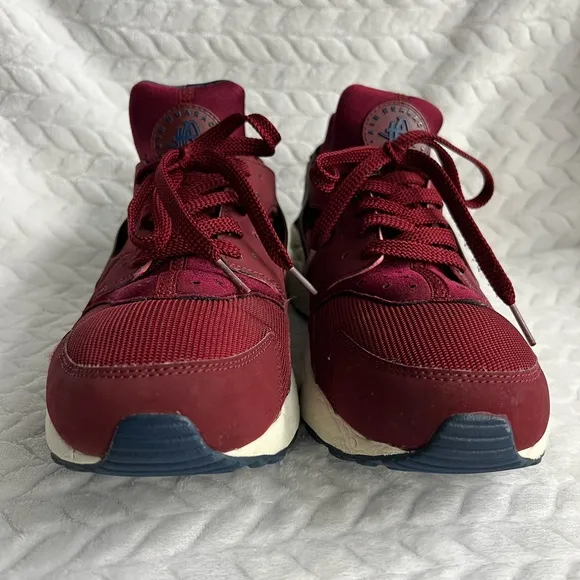 Nike Air Huarache Team Red “Maroon” Sneakers Men’s US Size 12