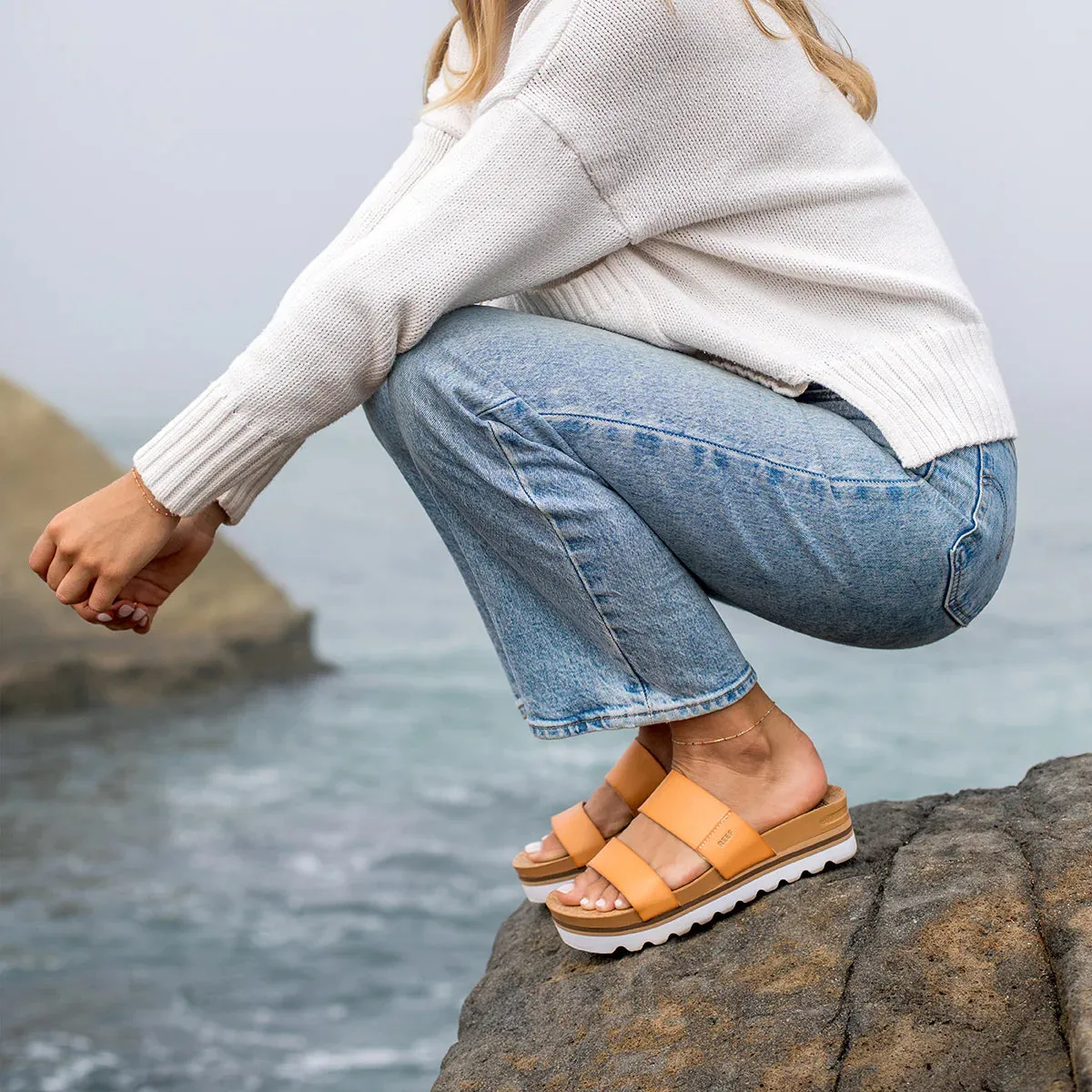 Reef Womens Cushion Vista Hi Natural Sandal