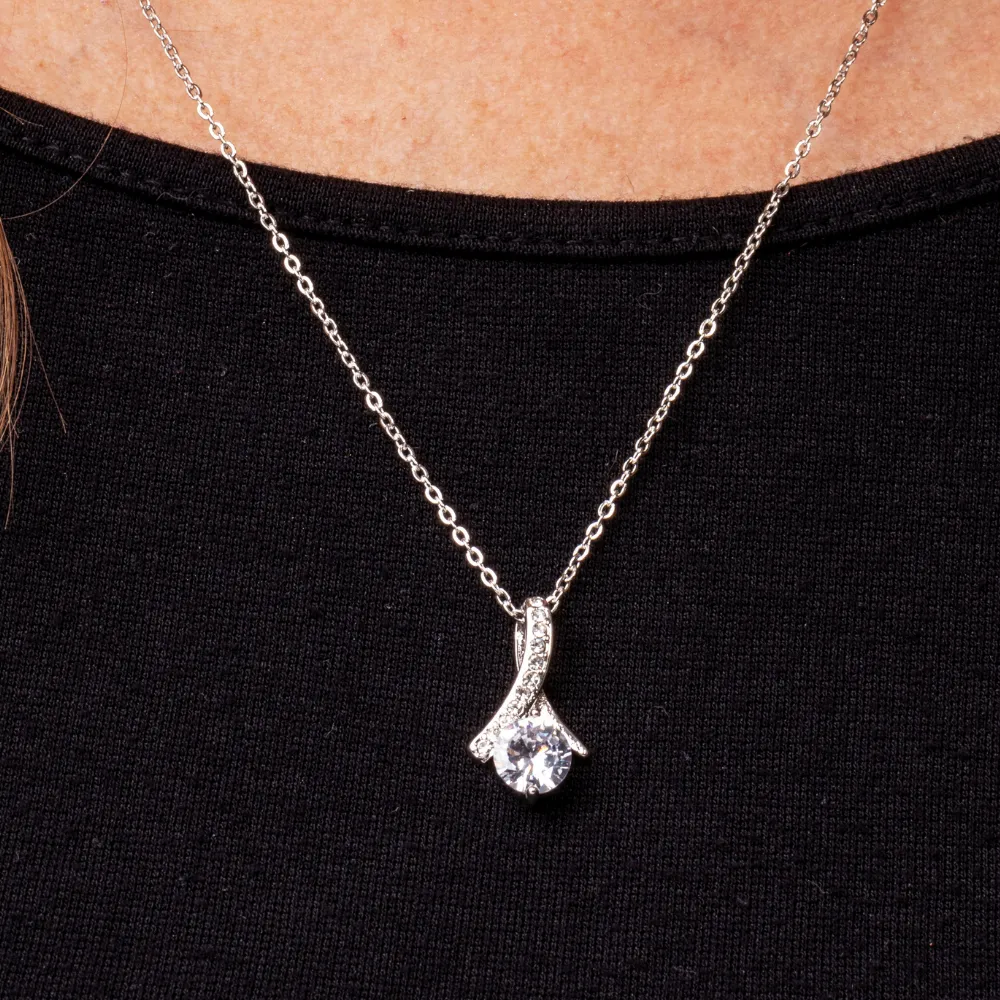 To My Dear Wife Your Kiss Is My Drug Luxury Alluring Necklace